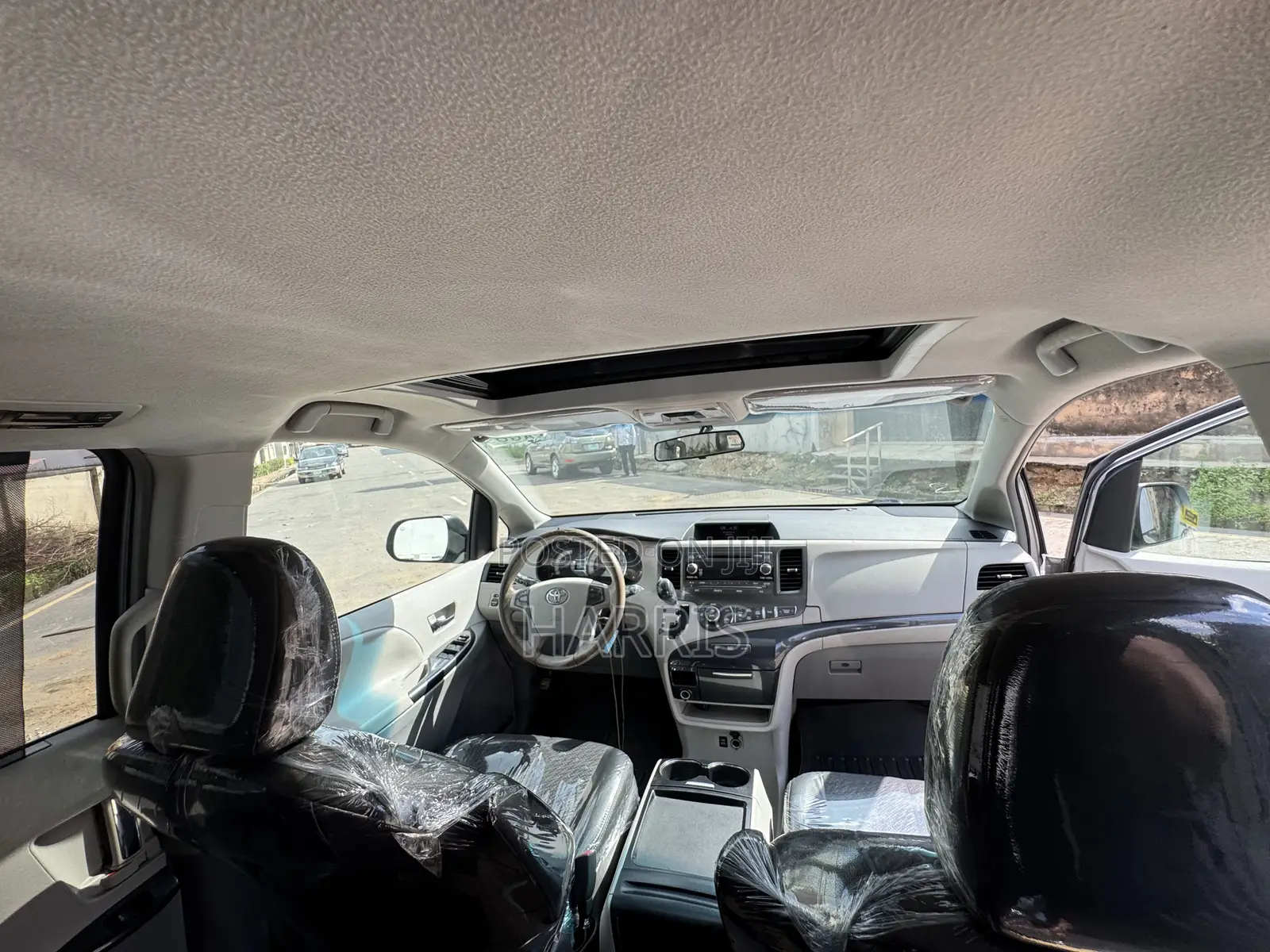Toyota Sienna 2015 Silver