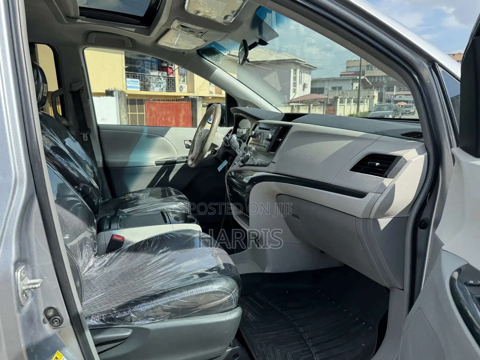 Toyota Sienna 2015 Silver
