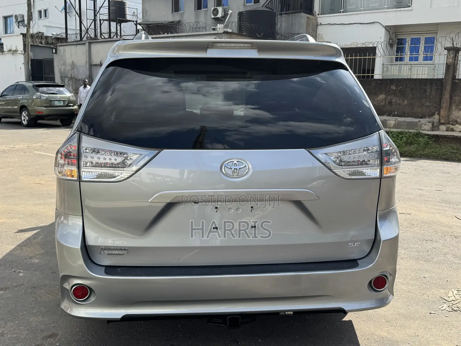 Toyota Sienna 2015 Silver
