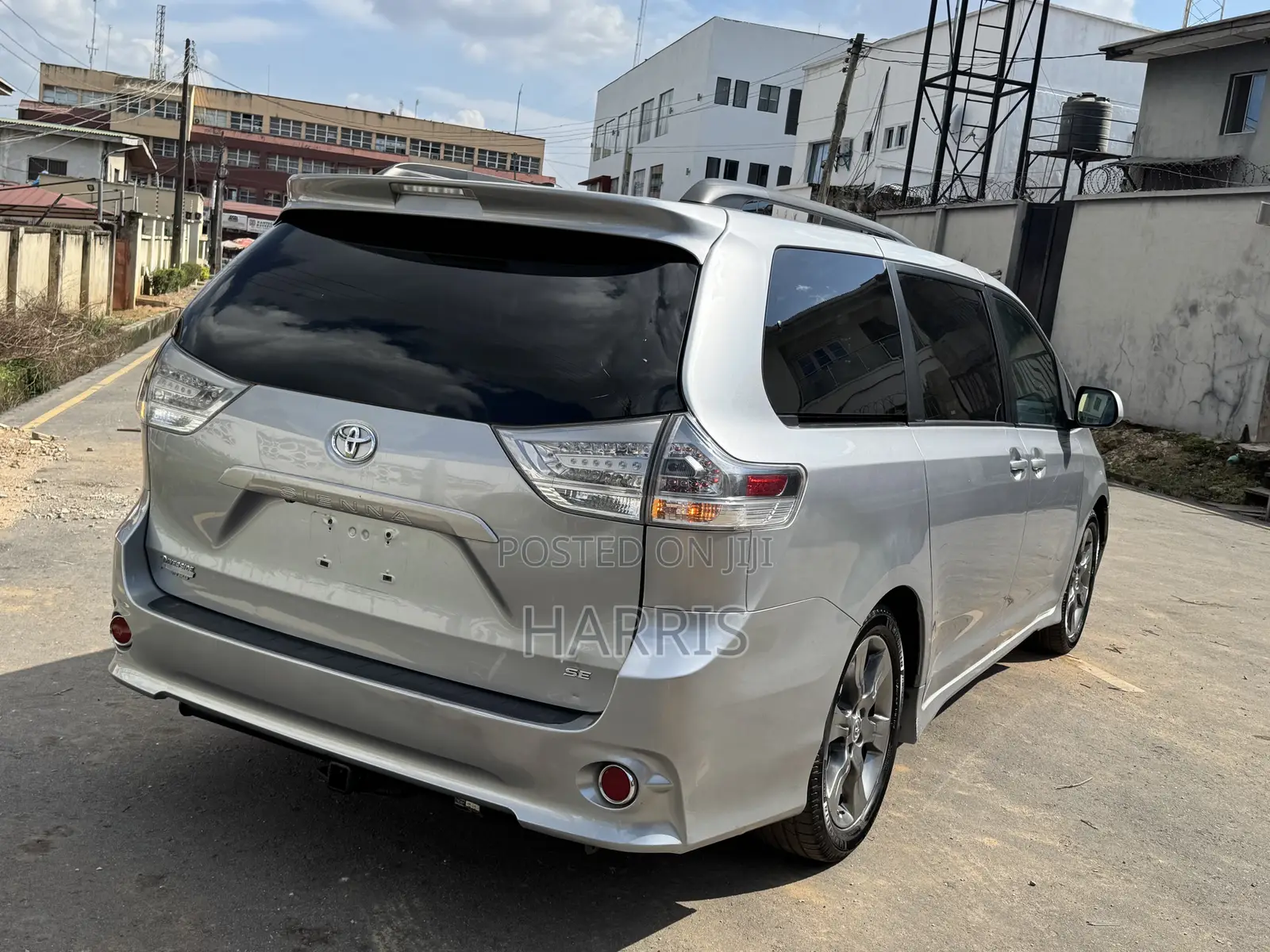 Toyota Sienna 2015 Silver