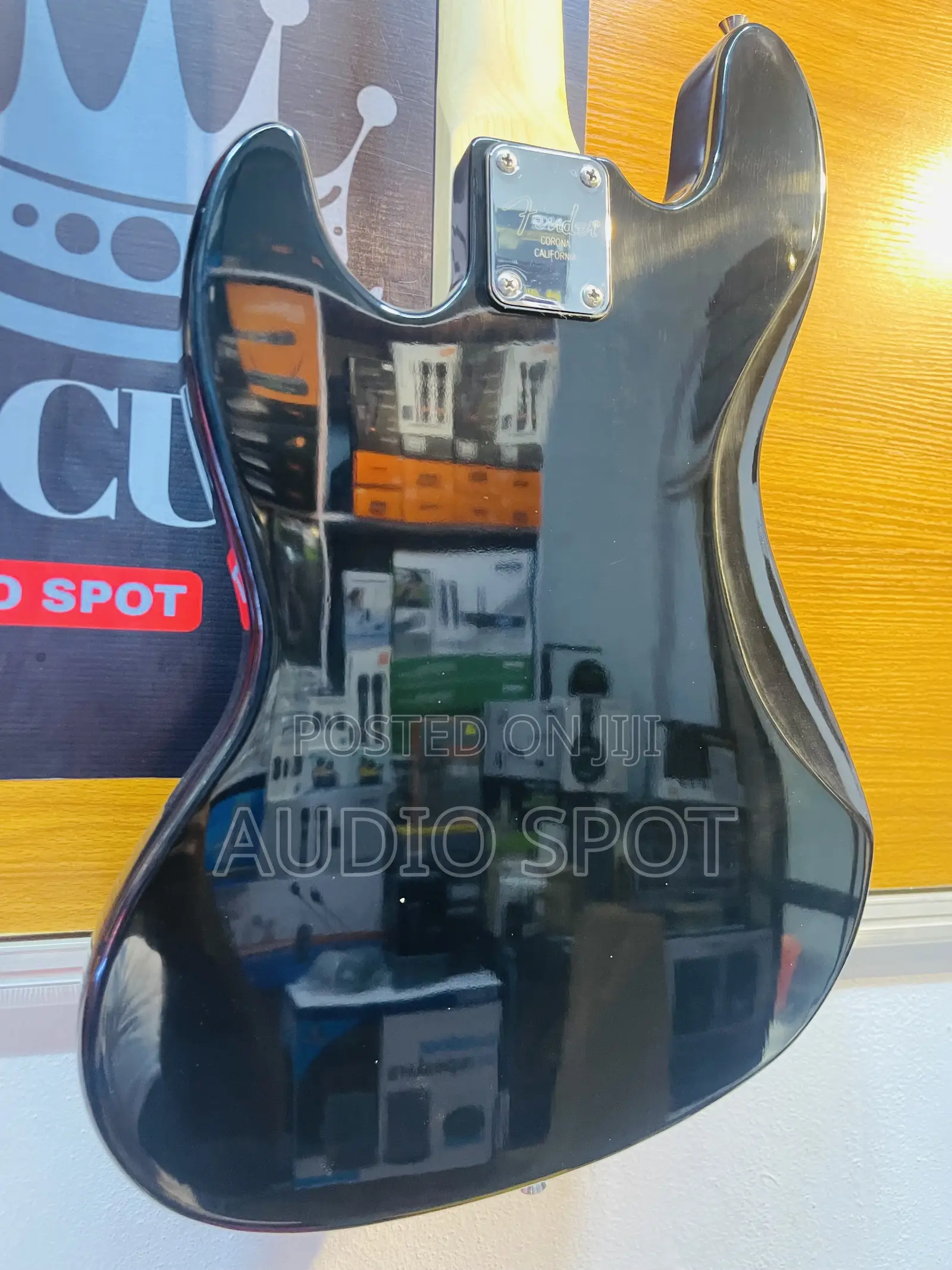 FENDER JAZZ Bass v - Professional Passive 5-String