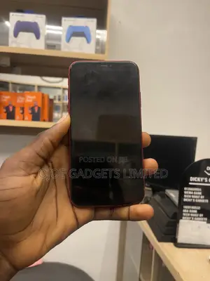 Apple iPhone 11 128 GB Red