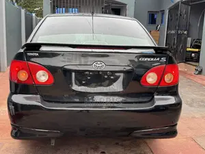 Toyota Corolla 2006 Black