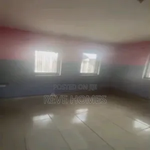 3bdrm Block of Flats in Shomolu / Shomolu for rent