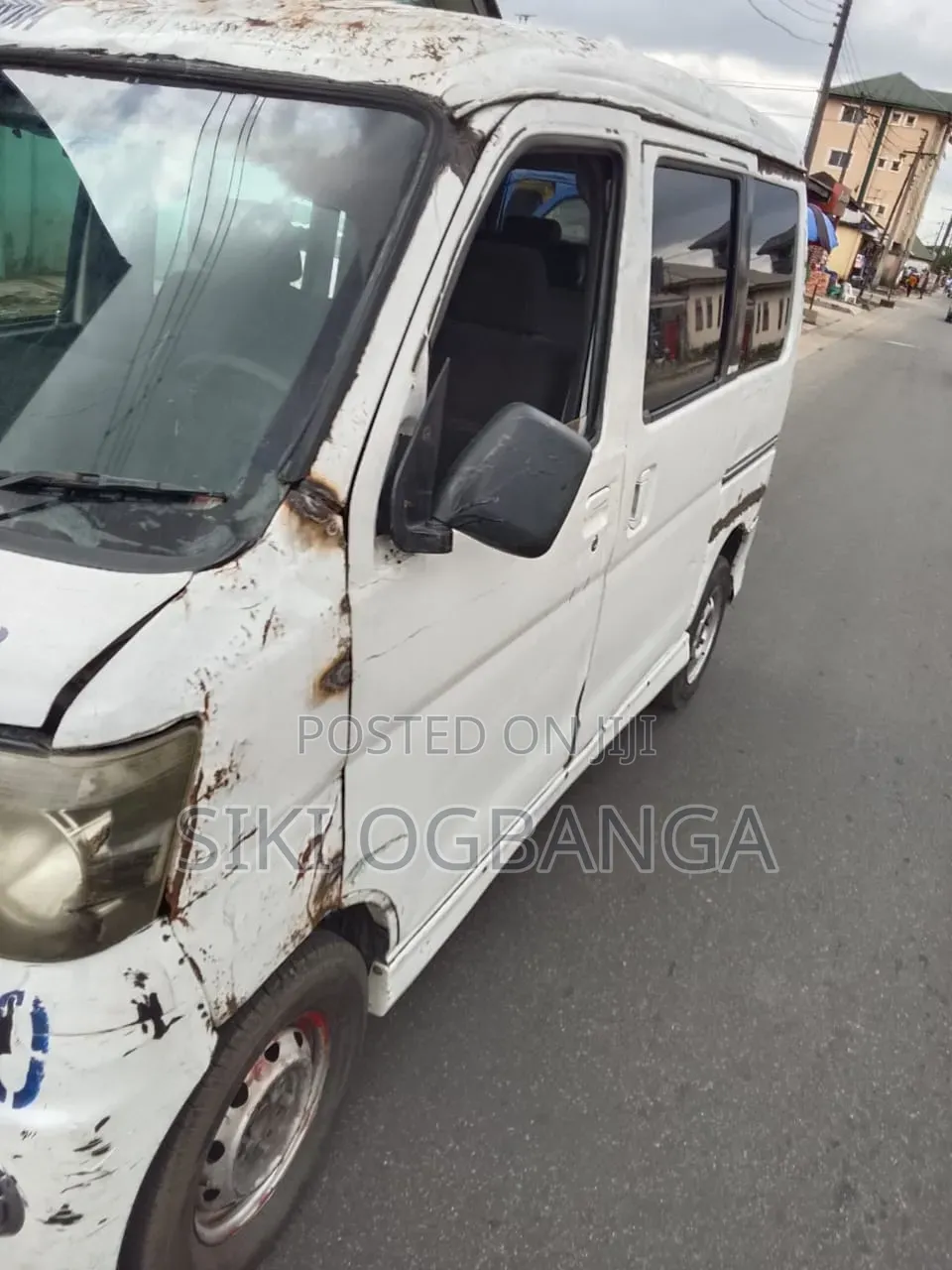 Daihatsu Hijet 2012 White