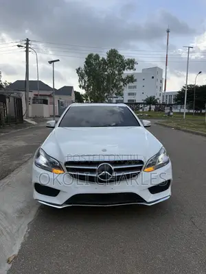 Mercedes-Benz E350 Base 4Matic Sedan AWD (3.5L 6cyl 7A) 2014 White