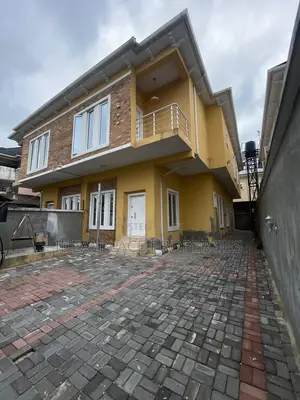 4bdrm Duplex in Lekki for rent