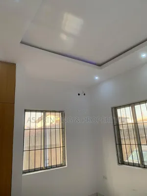 Furnished Studio Apartment in Ikota Bridge for rent