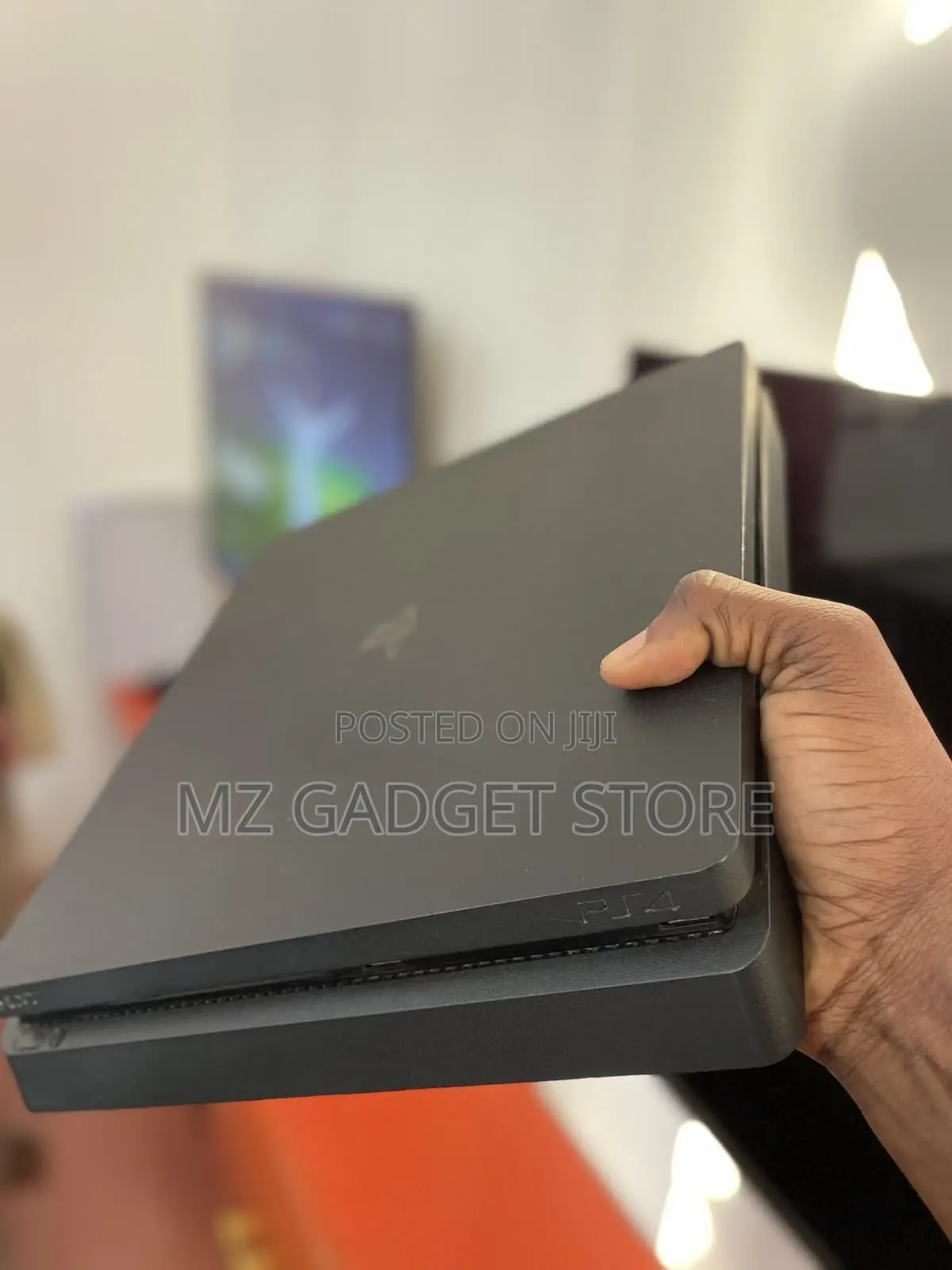 PS4 Slim Black