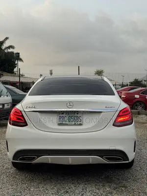 Mercedes-Benz C400 4Matic AWD Sedan (3.0L V6 7A) 2015 White