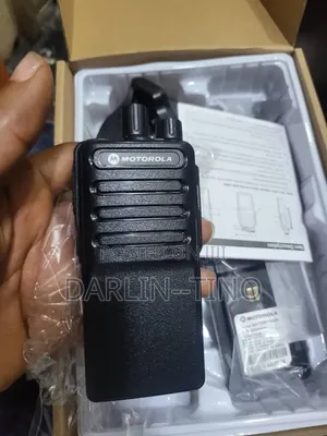 Motorola M9 UHF Two-Way Radio (Walkie-Talkie).