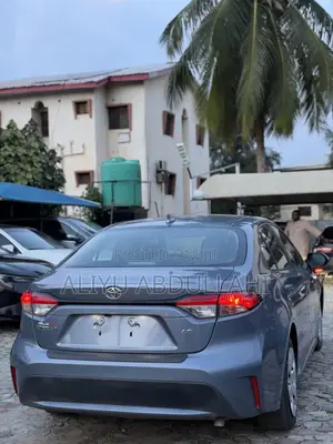 Toyota Corolla LE 2023 Blue