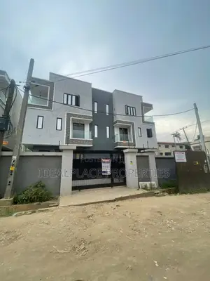 4bdrm Duplex in Berger for sale