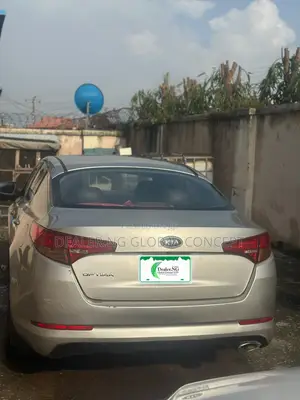 Kia Optima 2012 Gold