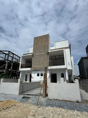 4bdrm Duplex in Gbagada for sale