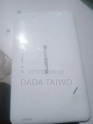 Blu Life View 8.0 16 GB Black
