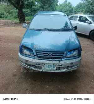 Toyota Picnic 2.0 FWD 2002 Green