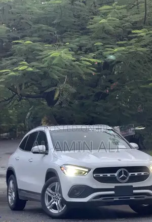 Mercedes-Benz GLA 250 2021 White