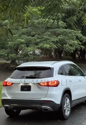 Mercedes-Benz GLA 250 2021 White