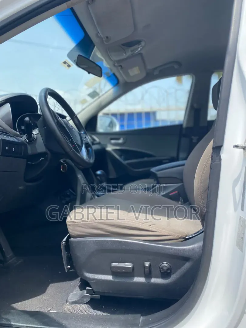 Hyundai Santa Fe 2015 White