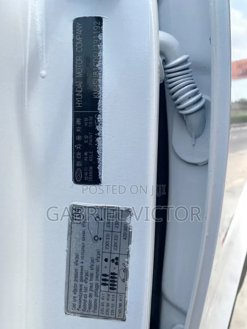 Hyundai Santa Fe 2015 White