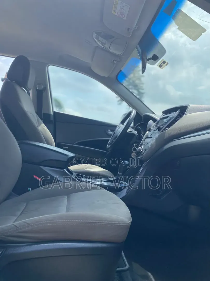 Hyundai Santa Fe 2015 White