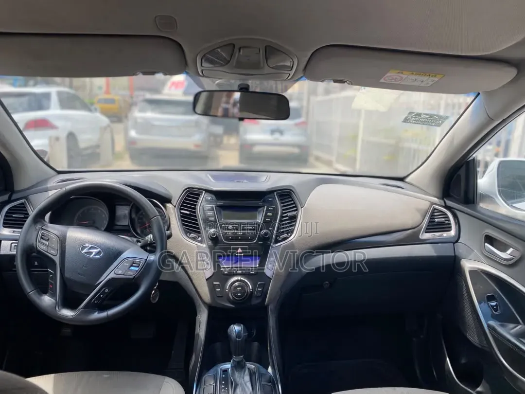 Hyundai Santa Fe 2015 White