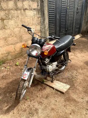 Bajaj Boxer 100 2023 Red