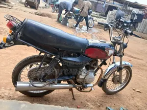 Bajaj Boxer 100 2024 Red