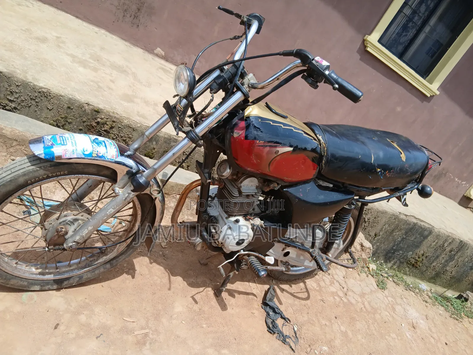 Bajaj Boxer 100 2024 Red