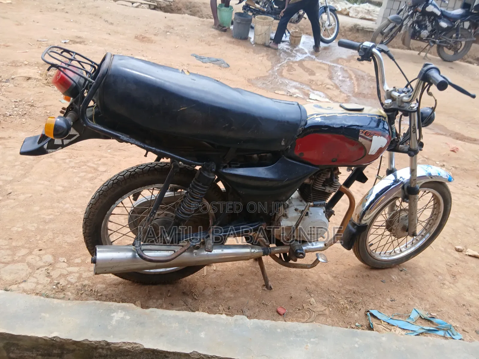 Bajaj Boxer 100 2024 Red