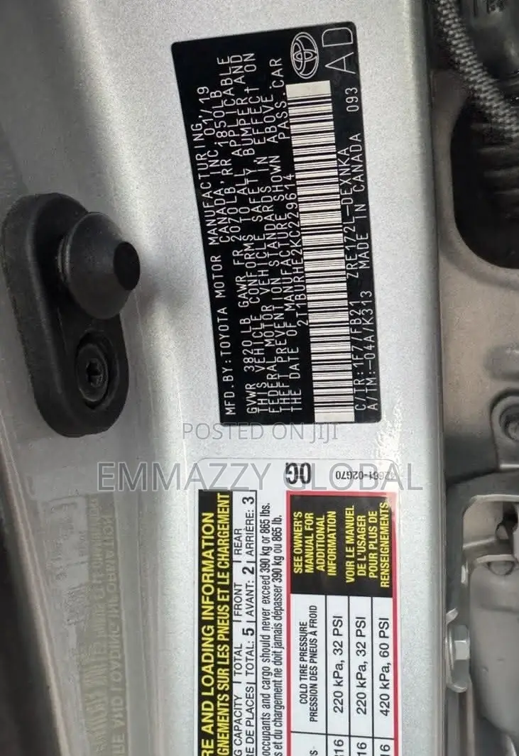 Toyota Camry 2019 Silver