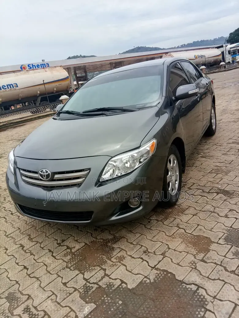Toyota Corolla 2010 Gray