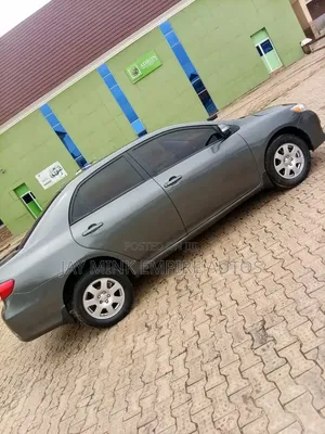 Toyota Corolla 2010 Gray