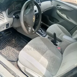 Toyota Corolla 2010 Gray