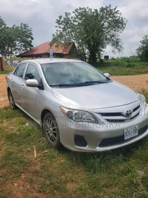Toyota Corolla 2012 White