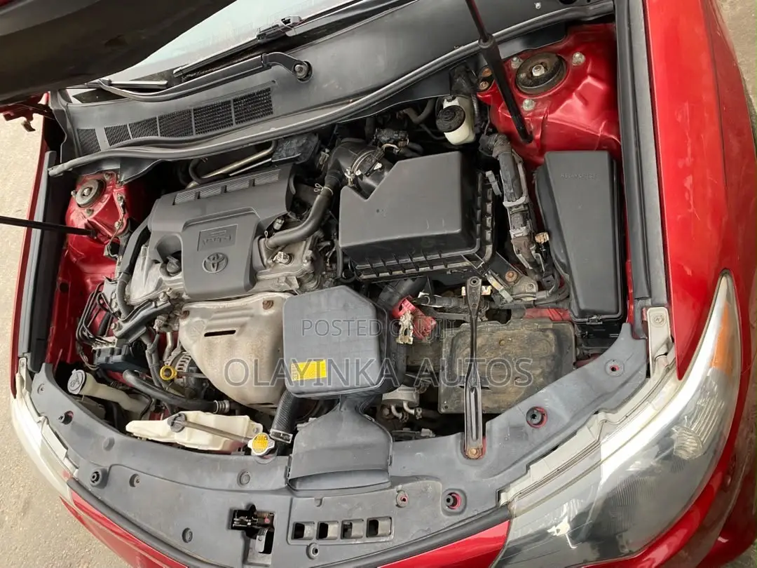 Toyota Camry 2014 Red