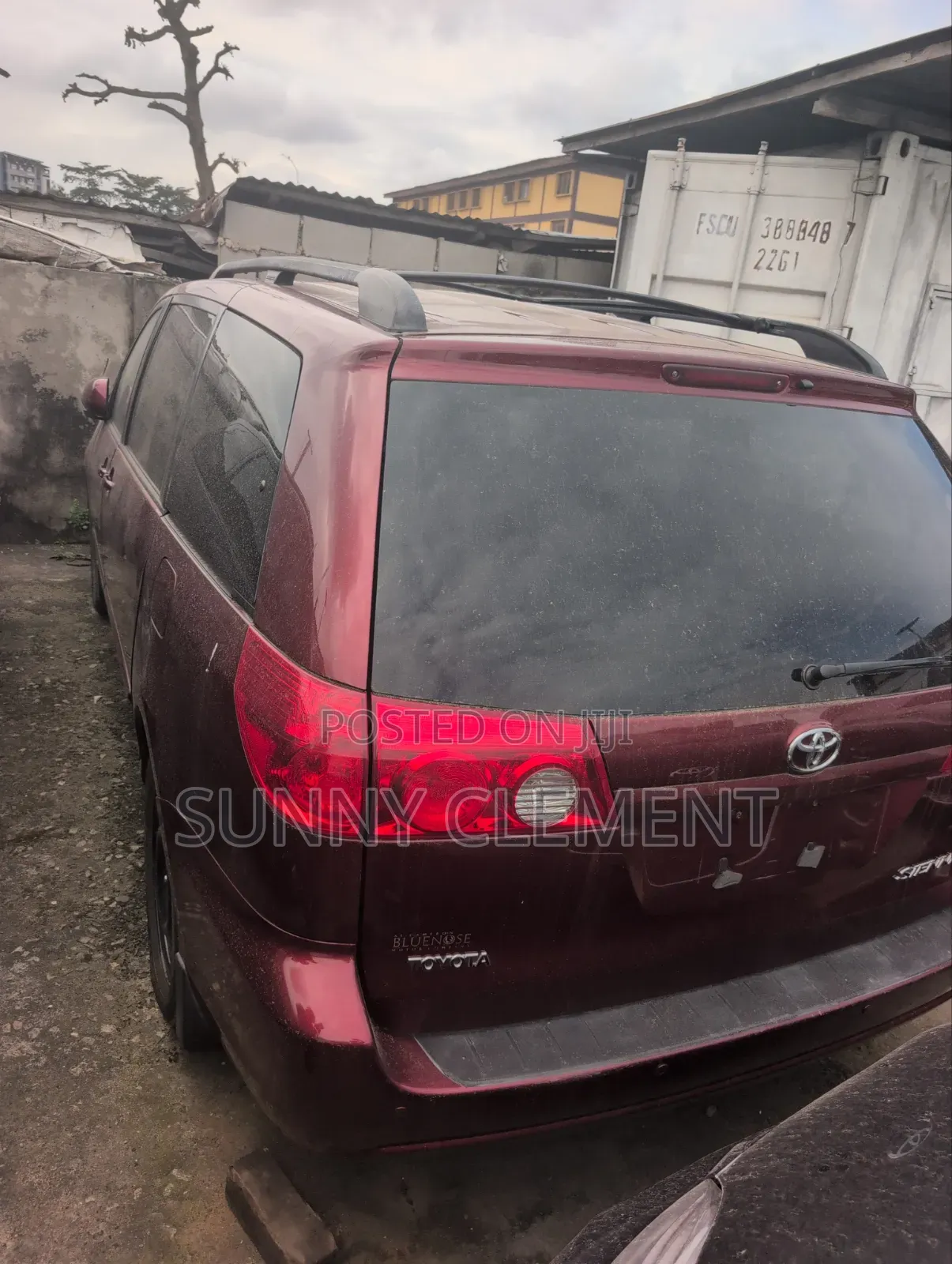 Toyota Sienna LE 2009 Red