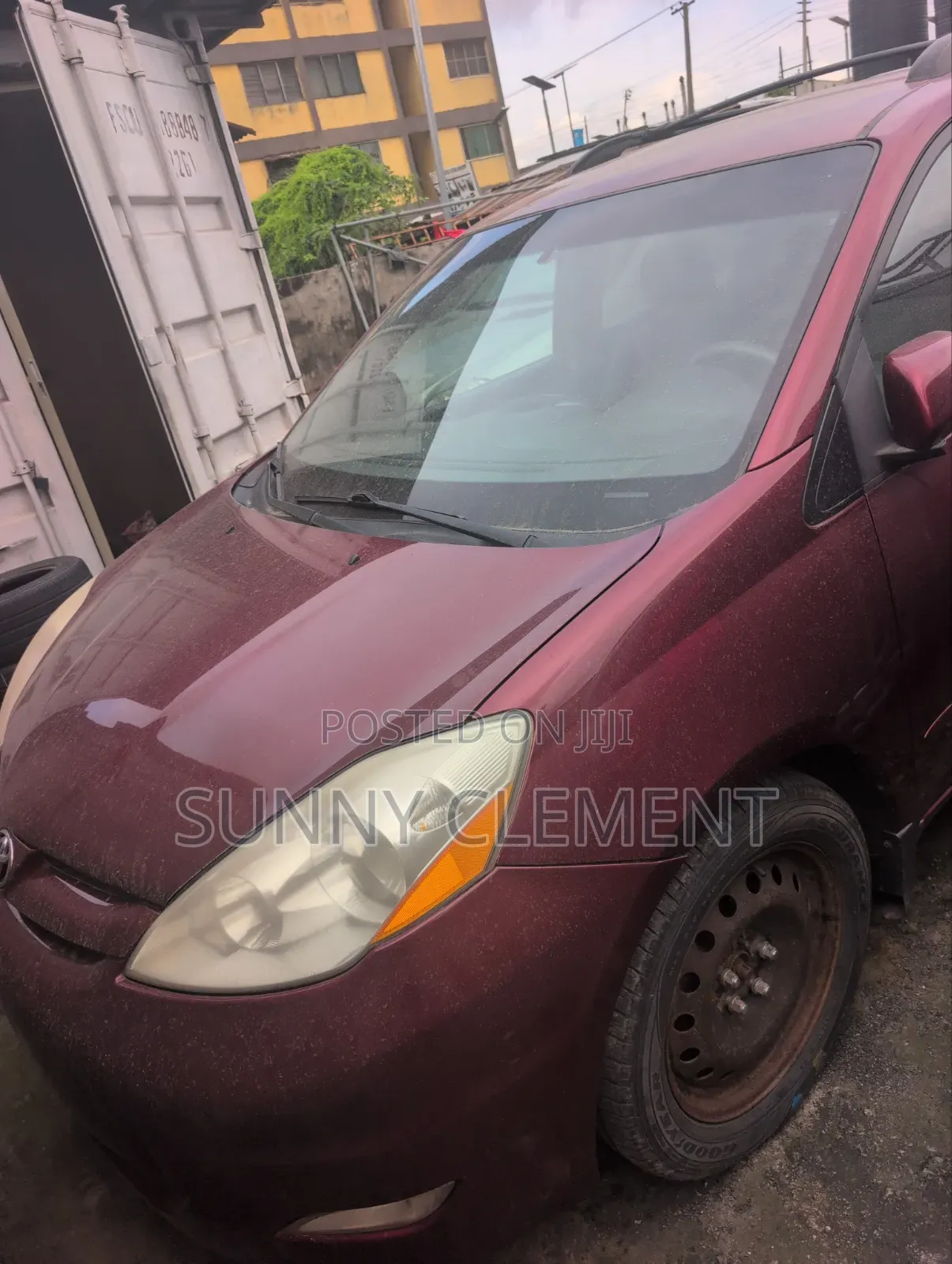 Toyota Sienna LE 2009 Red