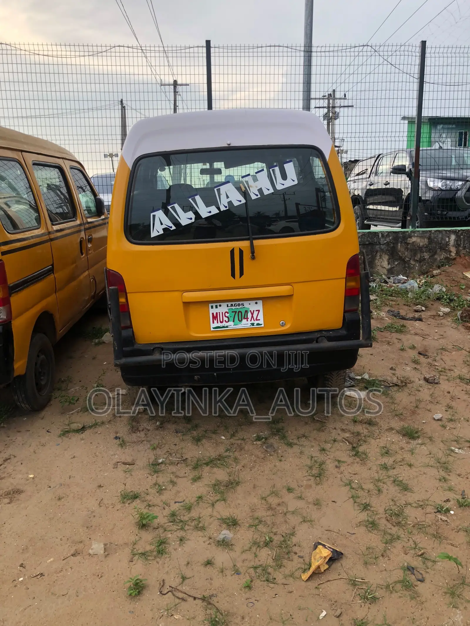Suzuki APV Minibus 2007 Yellow