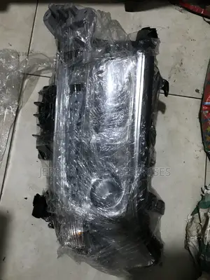 This Is for Toyota Landcruiser Headlamp
