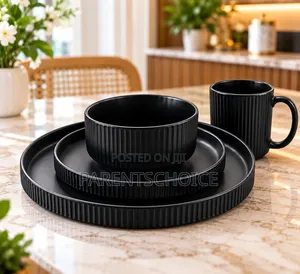 16-Piece Black Ribbed Dinner Set