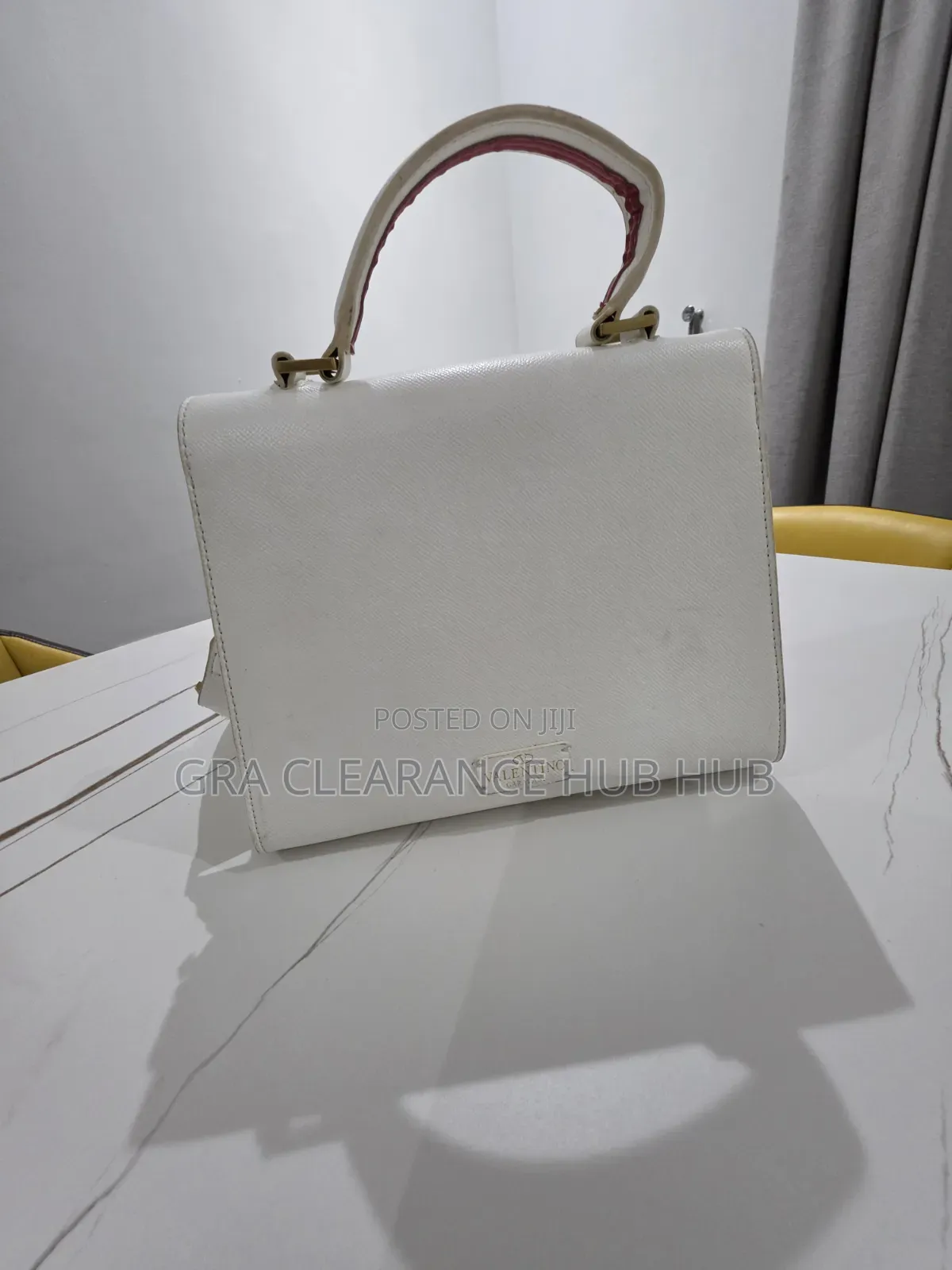 Classic White v-Logo Top Handle Handbag