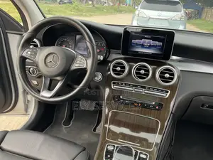 Mercedes-Benz GLC-Class 2016 Silver