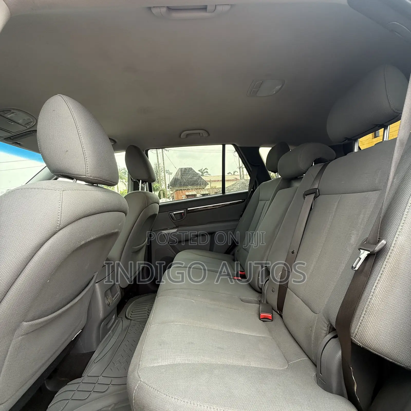 Hyundai Santa Fe 2012 Gray