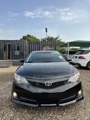 Toyota Camry SE 4dr Sedan (2.5L 4cyl 6A) 2013 Black