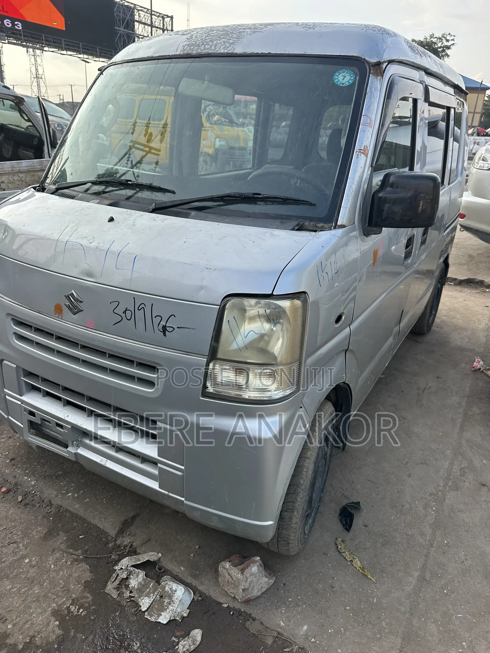 Suzuki Every 2010 White
