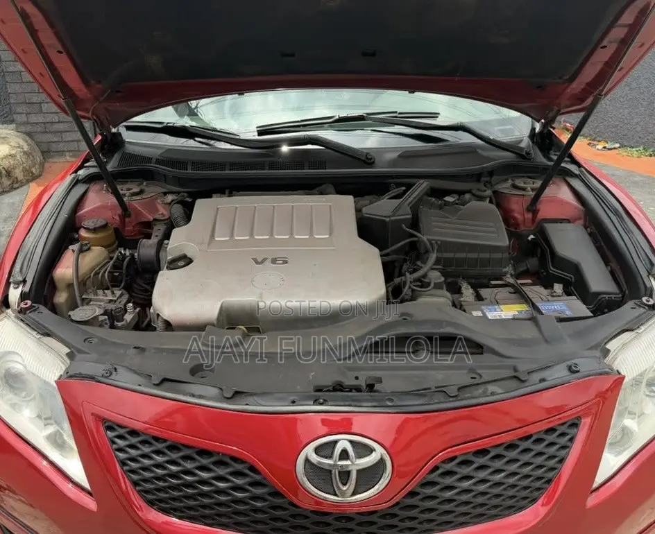 Toyota Camry 2010 Red