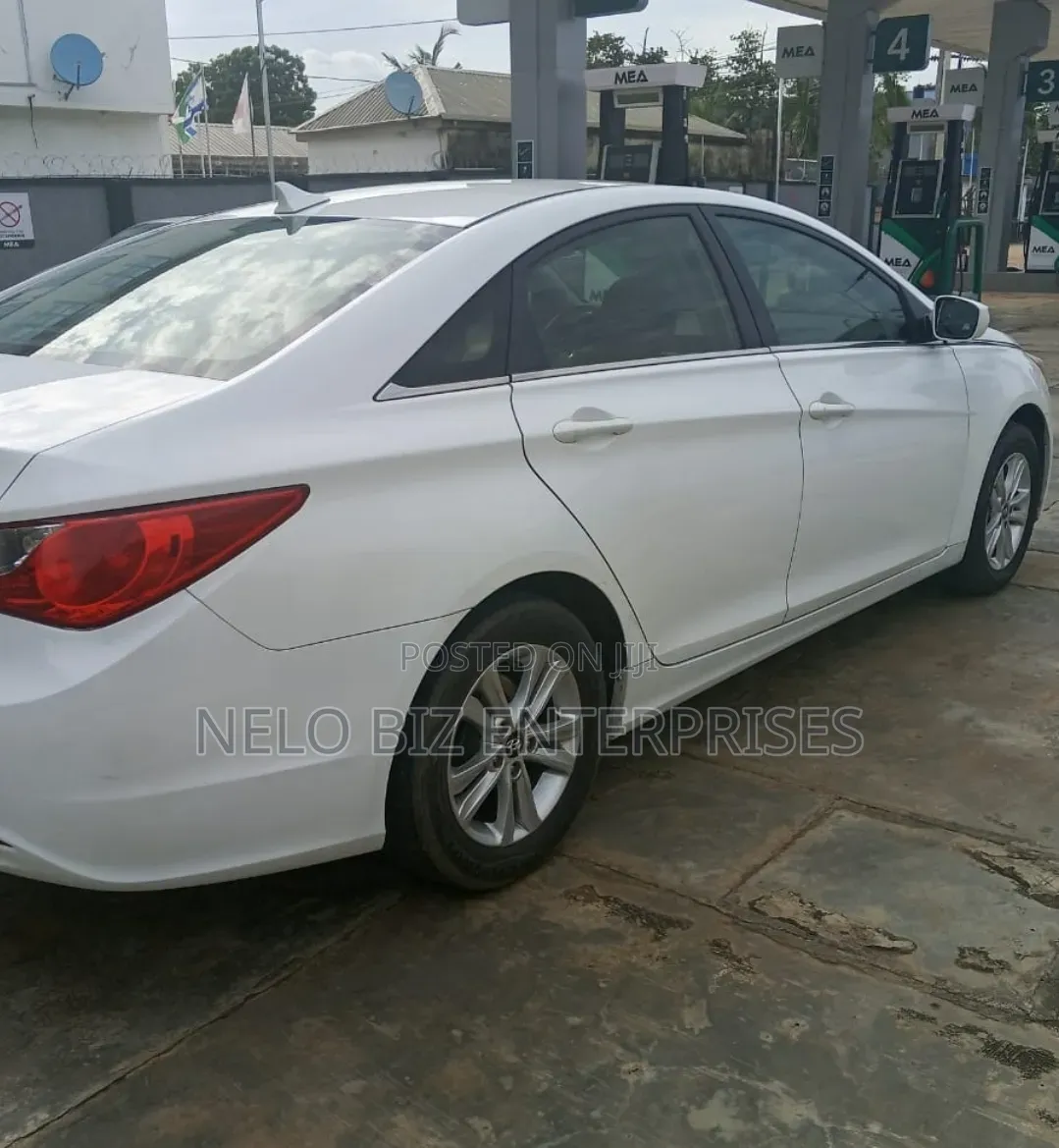 Hyundai Sonata 2013 White