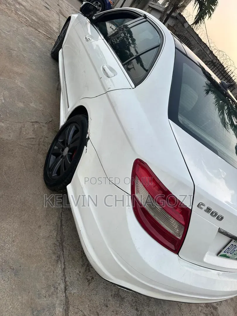 Mercedes-Benz C300 2008 White